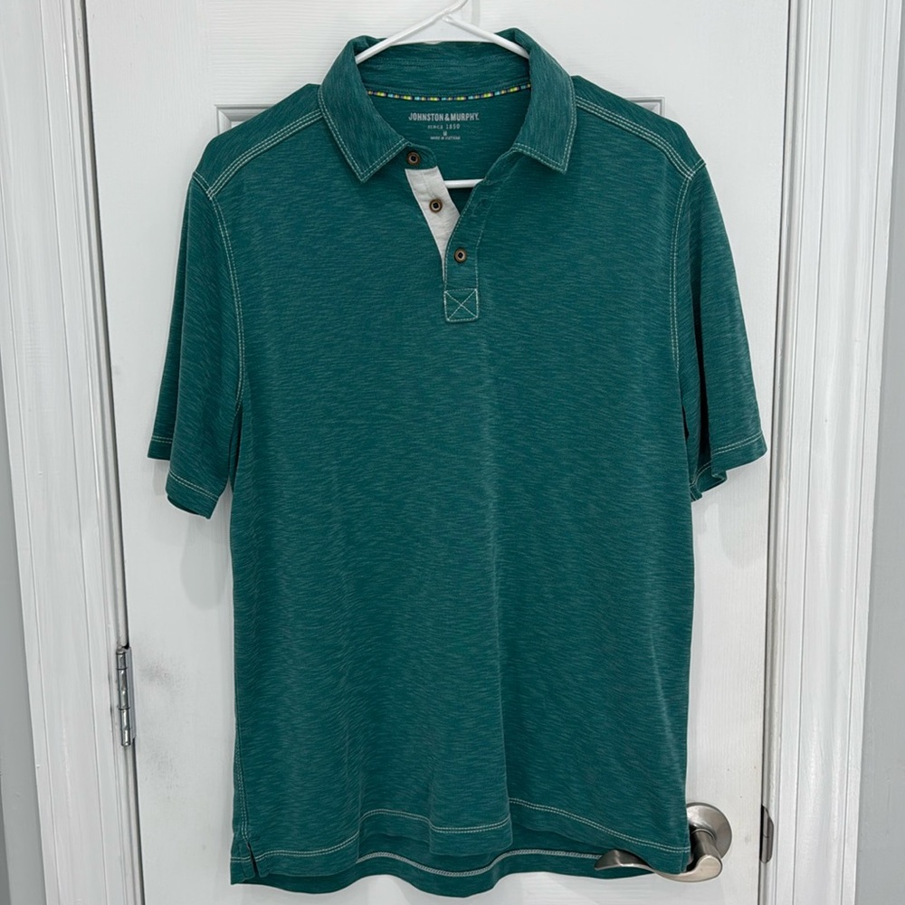 Johnston & Murphy men’s polo. Green size medium